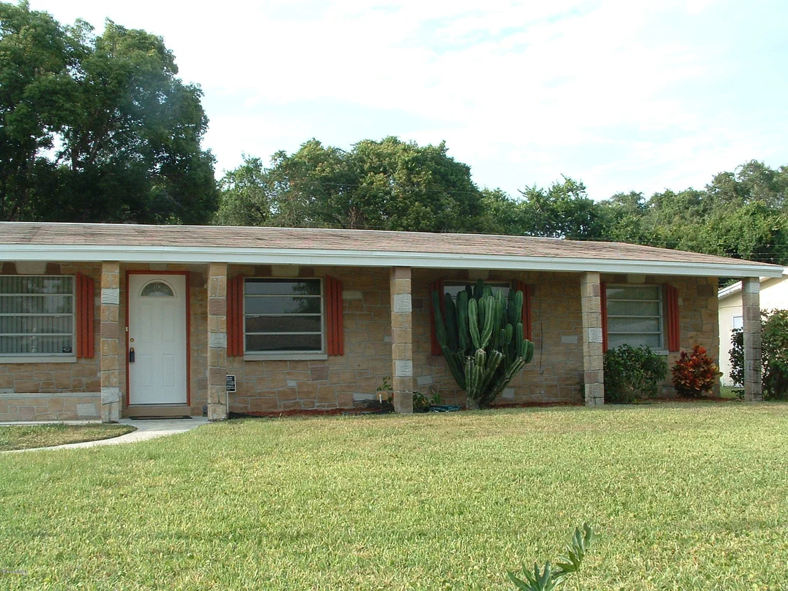 Photo of 2368 Lorna Drive