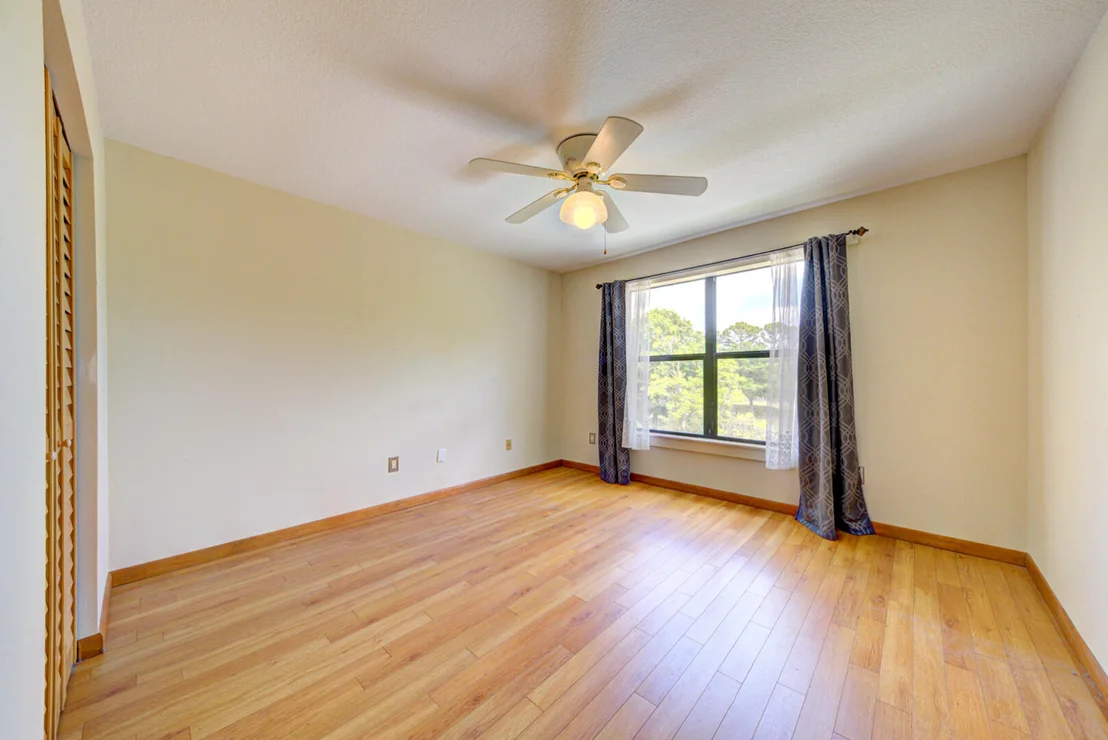 Photo of 4885 Rayburn Road