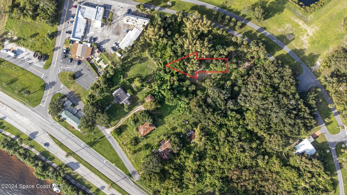 Photo of 1632 Water Drive NE