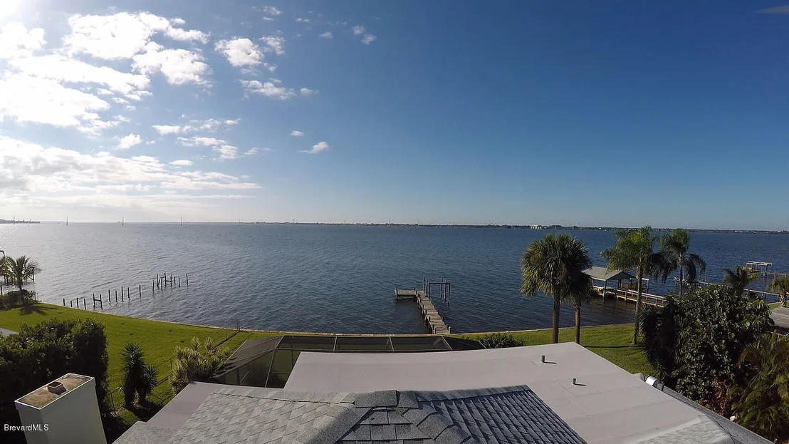 Photo of 427 Riverview Lane