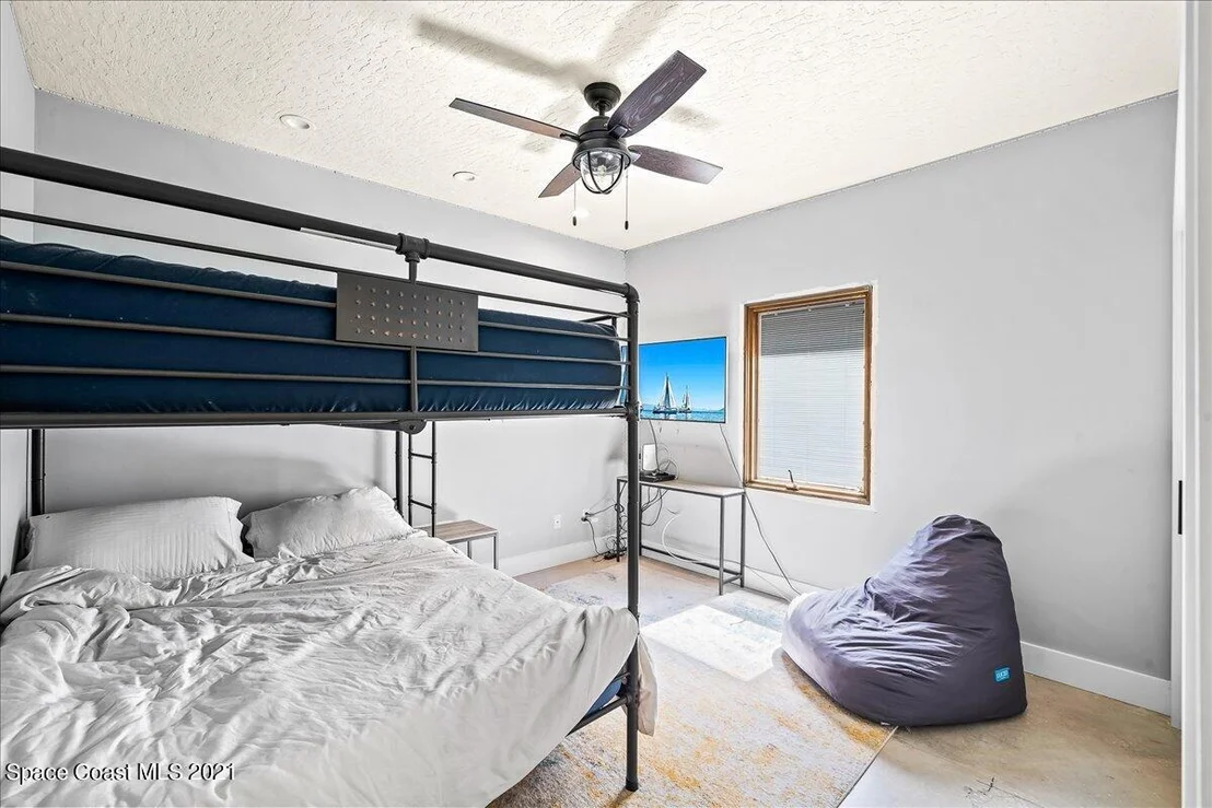 Photo of 629 Hummingbird Drive