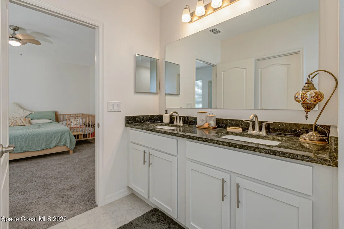 Photo of 953 Edensor Lane