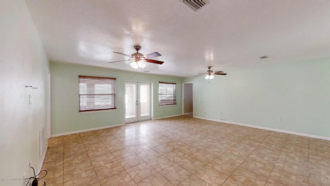 Photo of 160 Stephenson Drive