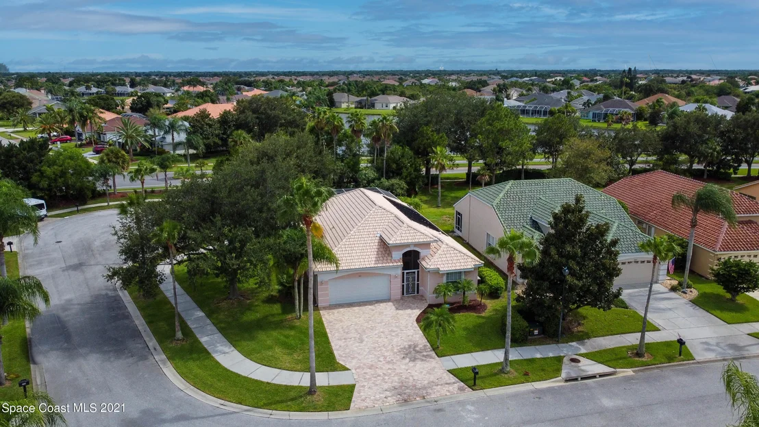 Photo of 921 Wimbledon Drive