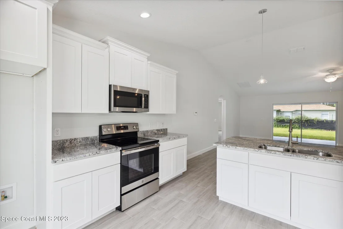 Photo of 1908 Warton Avenue SE