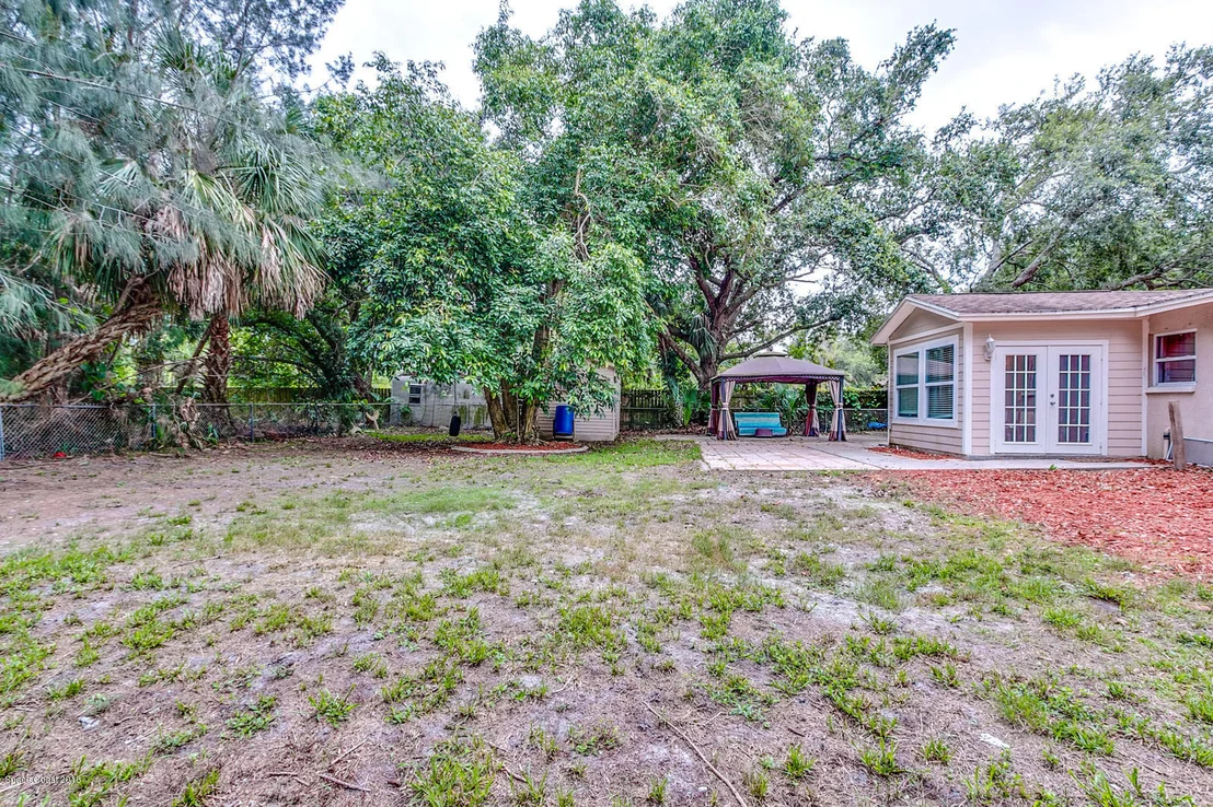 Photo of 1445 Blanche Street