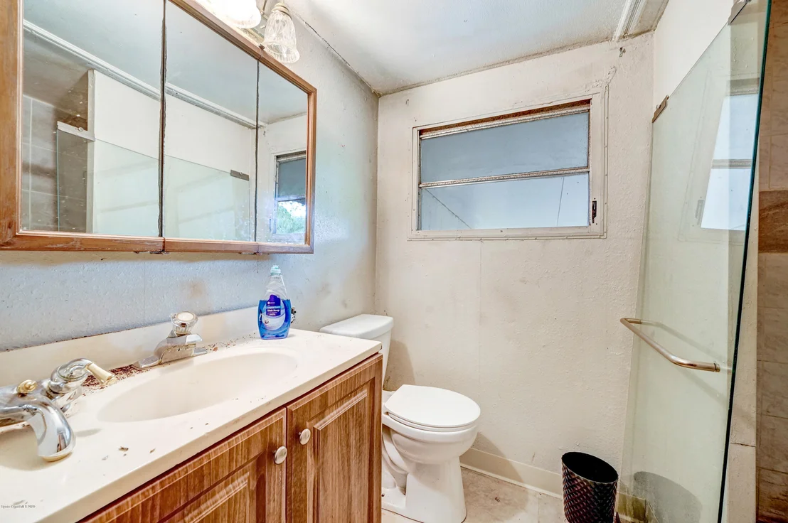 Photo of 6976 Ash Drive