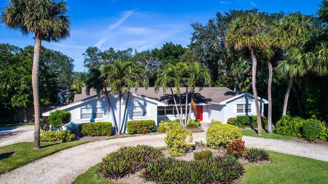 Photo of 663 Eugenia Road