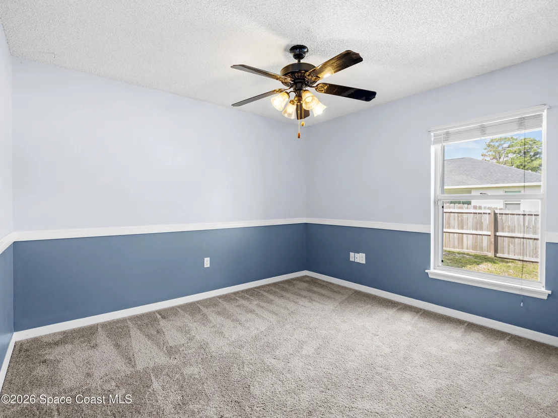 Photo of 1034 Webster Road SE