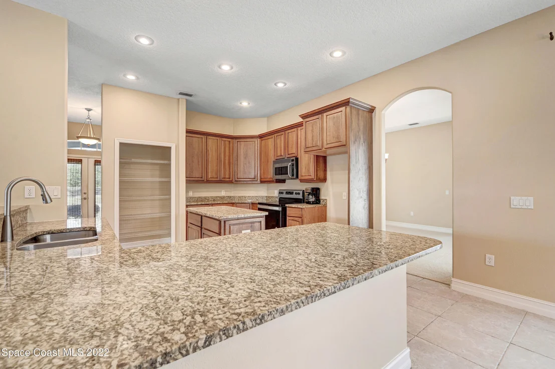 Photo of 2185 SE Windbrook Drive SE
