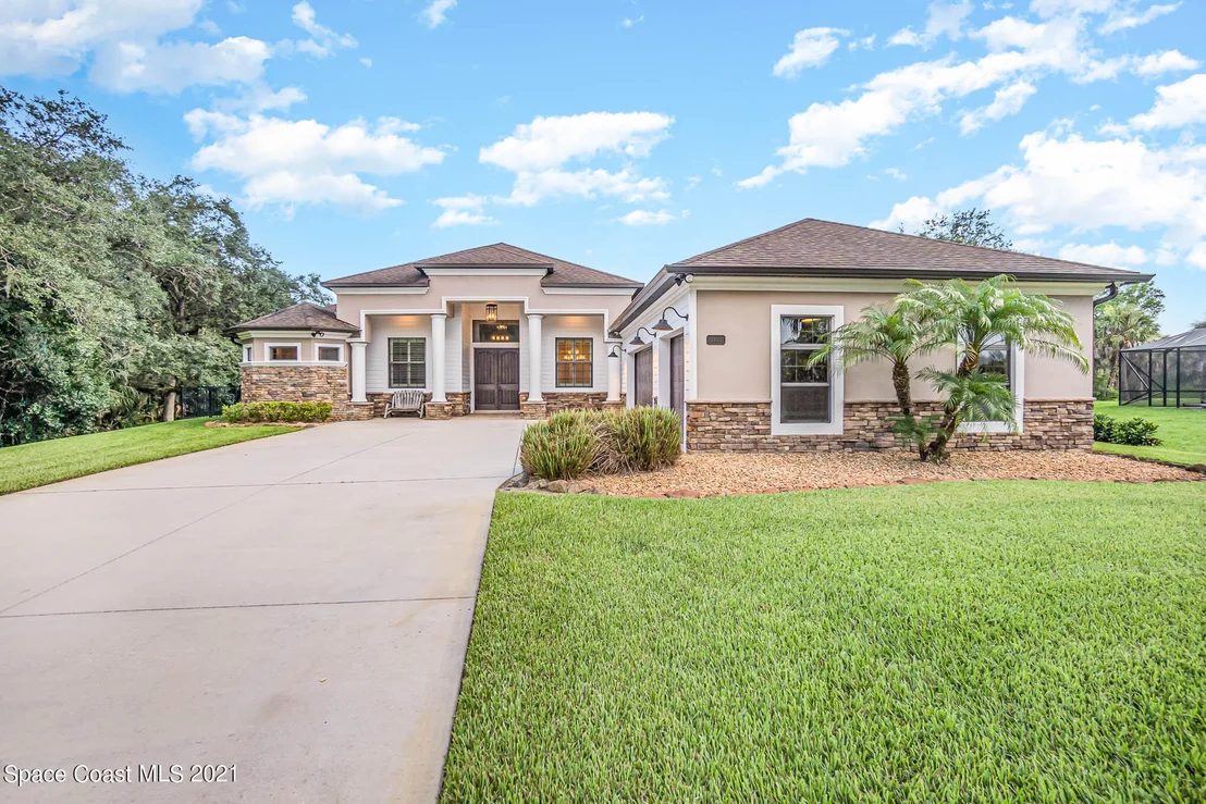 Photo of 1493 Sitka Lane