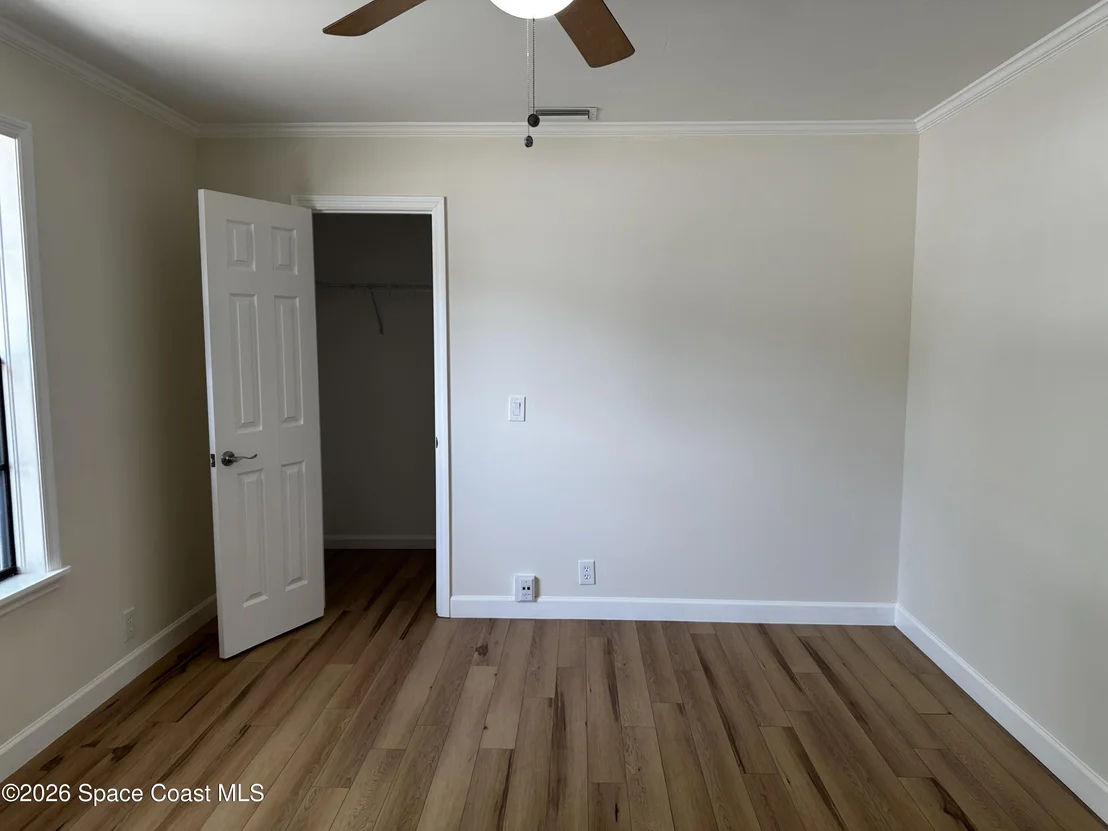 Photo of 6074 Aires Avenue