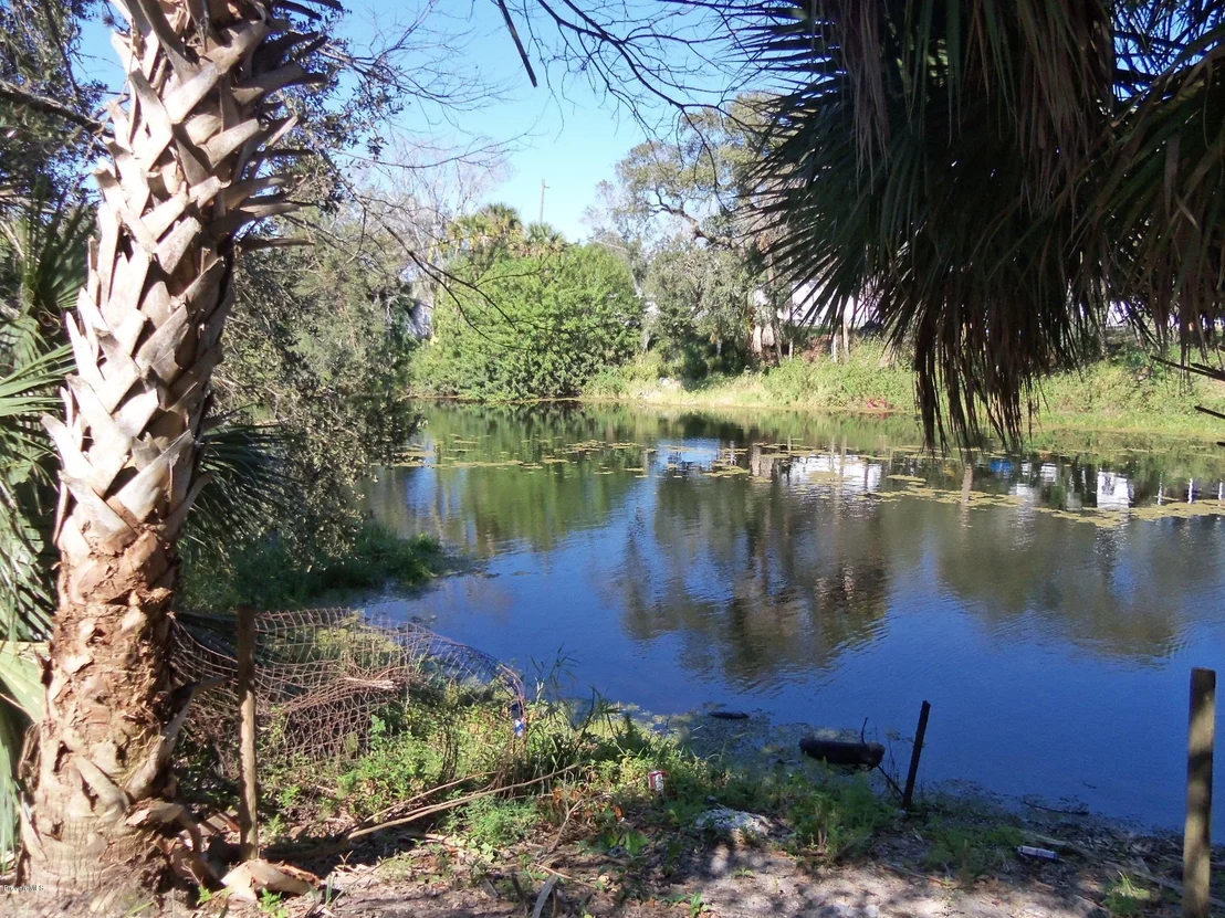 Photo of 6952 Aster Drive