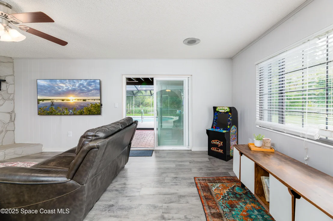 Photo of 1368 Gleneagles Way
