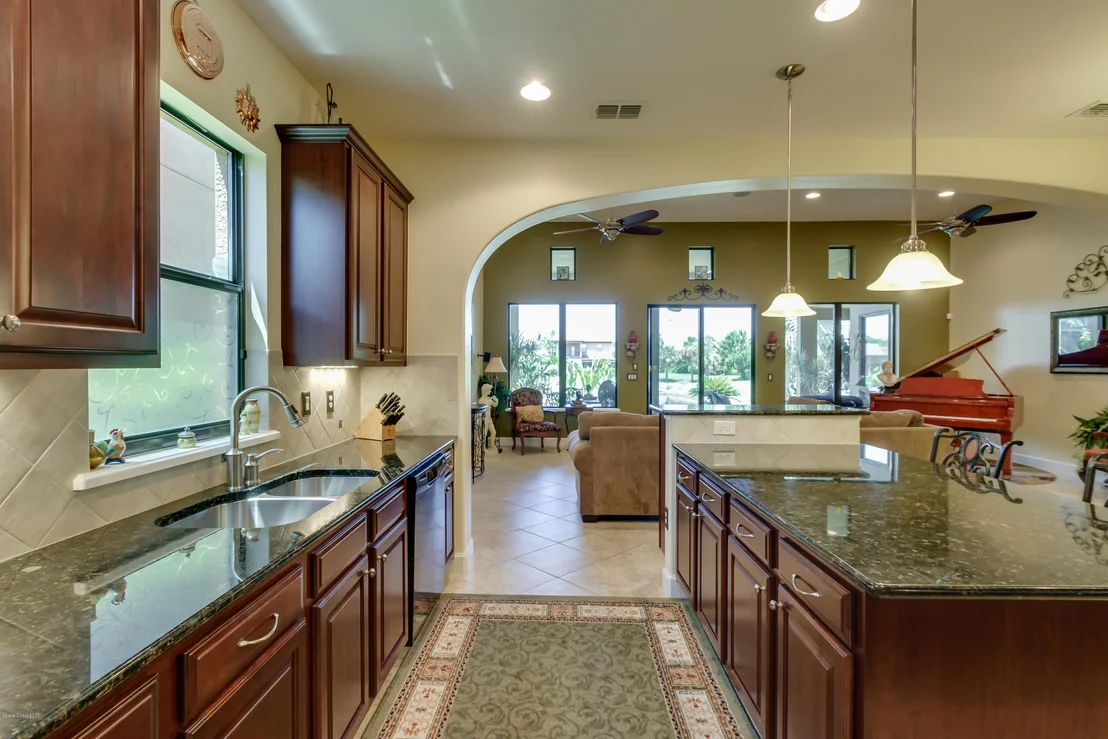 Photo of 658 Monterey Drive
