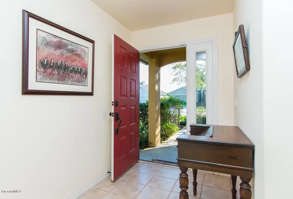 Photo of 960 Villa Drive
