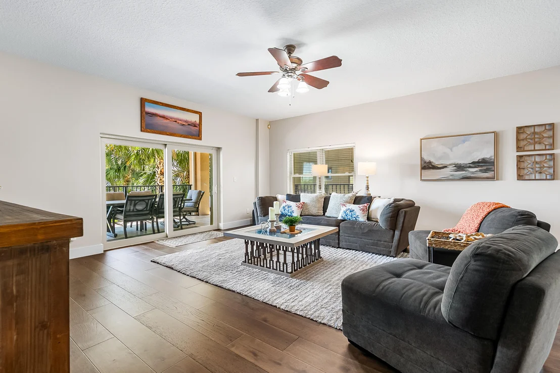Photo of Unit 201 at 29 Riverside Drive