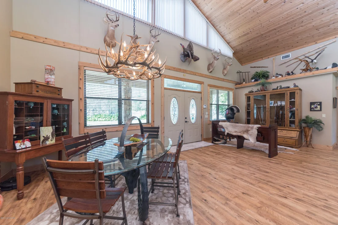 Photo of 805 Brush Lane