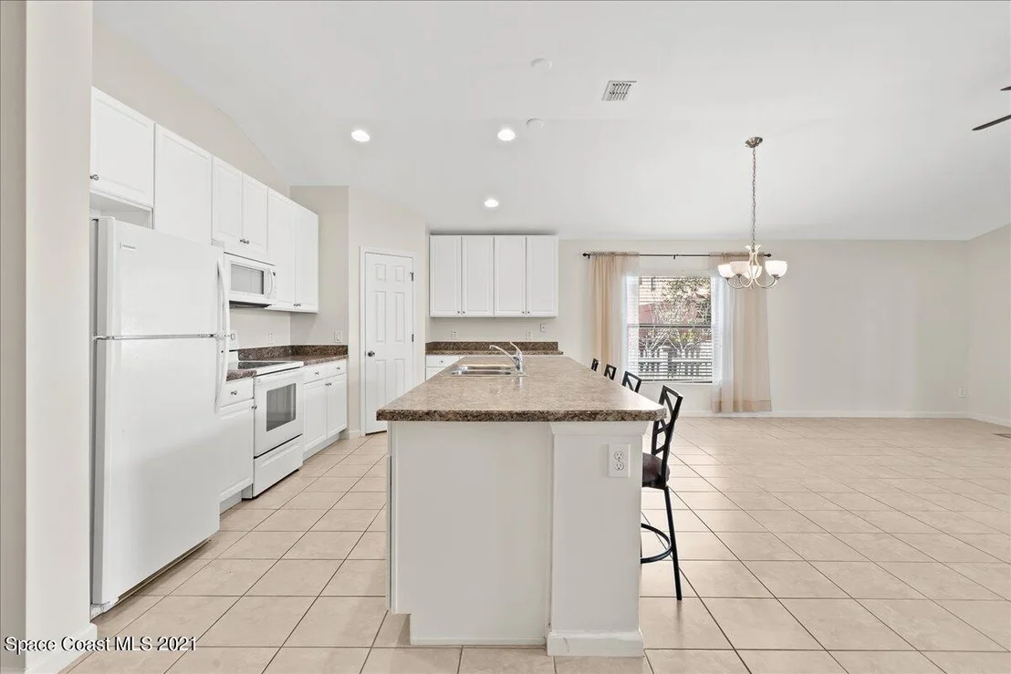 Photo of 325 Dryden Circle