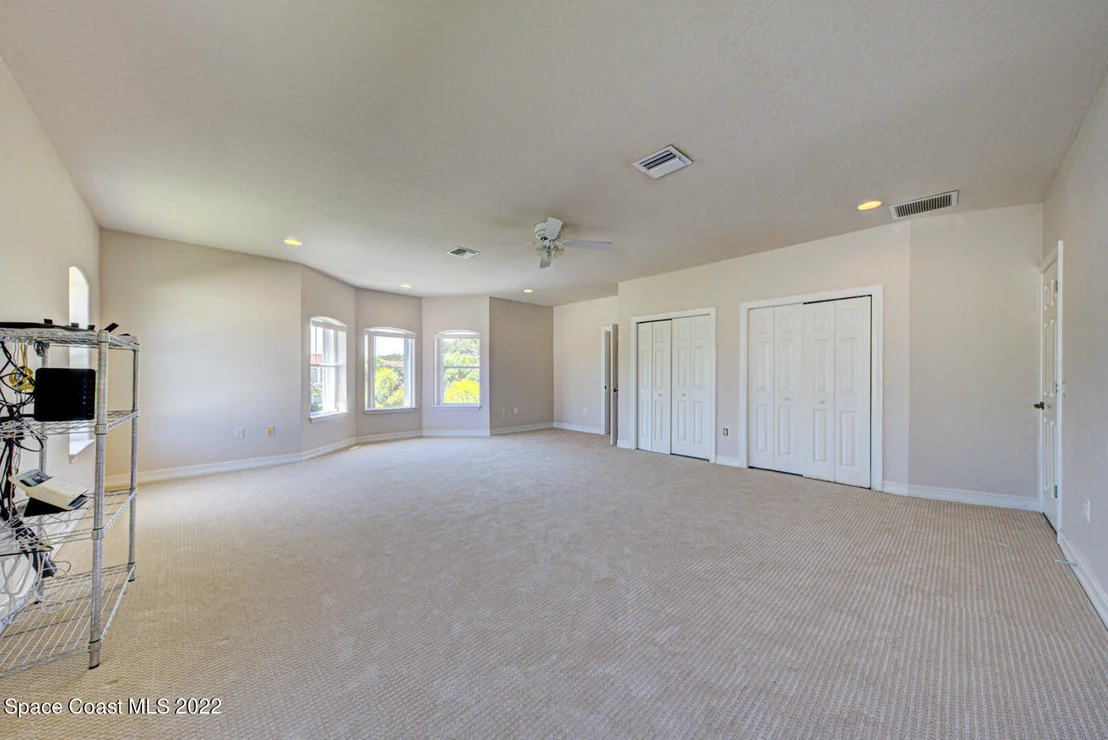 Photo of 334 Island Drive