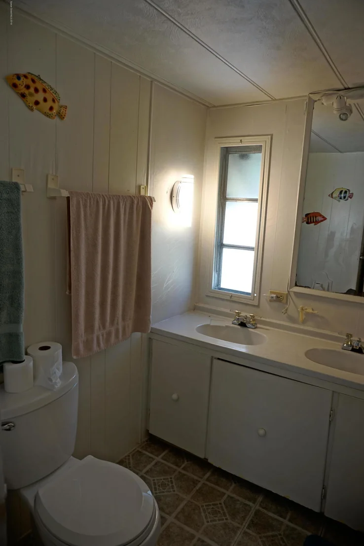 Photo of 3172 Indian River Drive NE