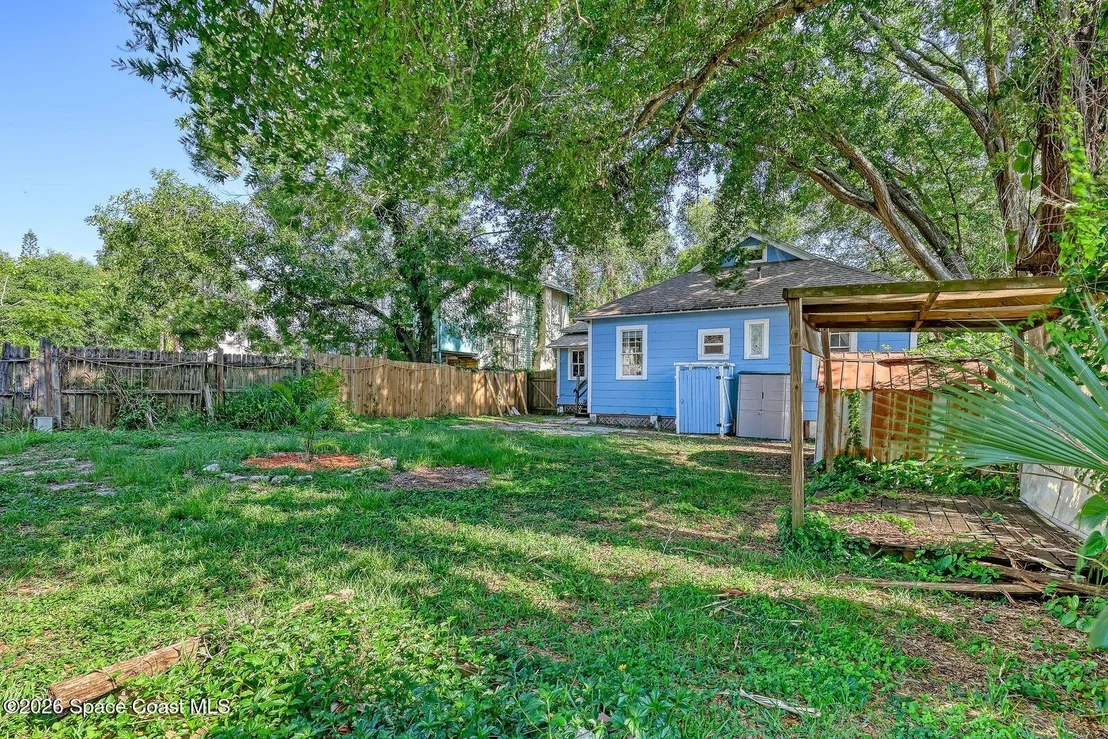 Photo of 107 Oak Street