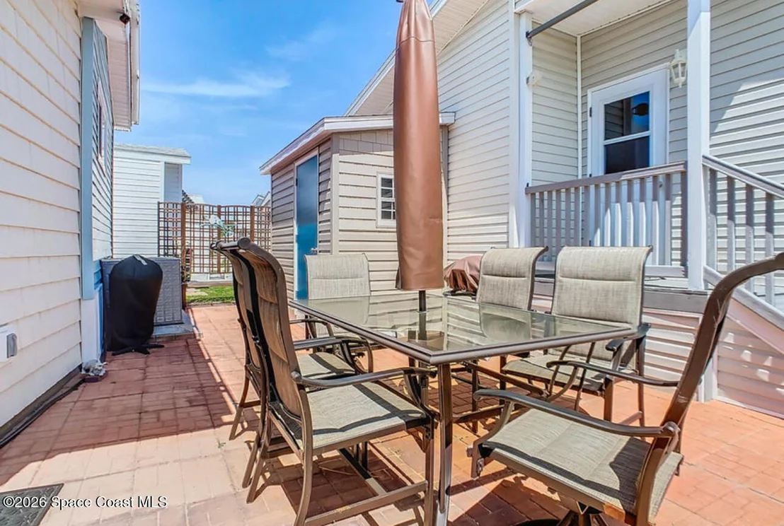 Photo of 301 Akron Way