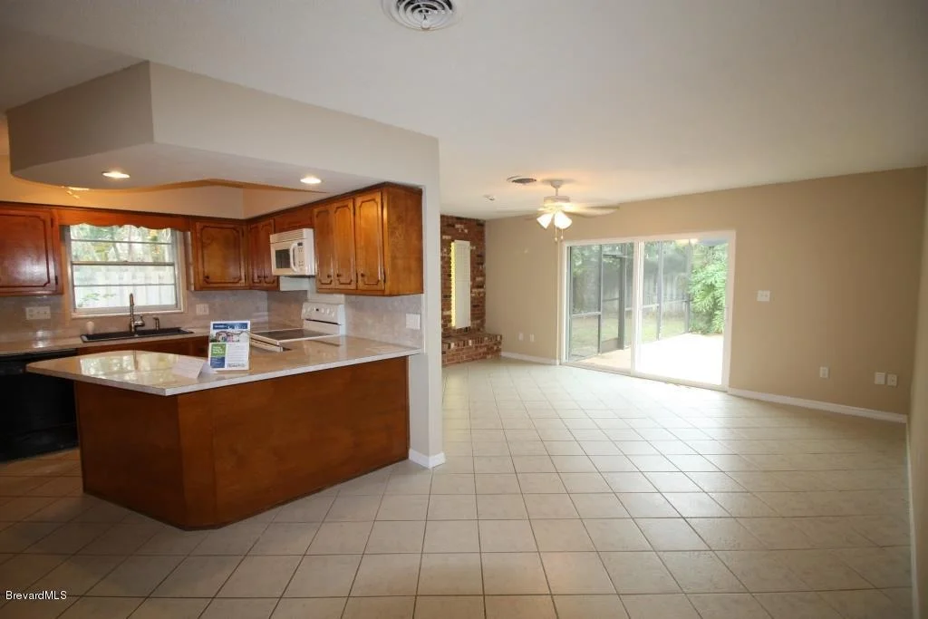Photo of 440 Hamlin Avenue