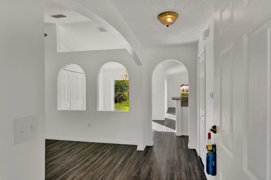 Photo of 1027 Hibiscus Street