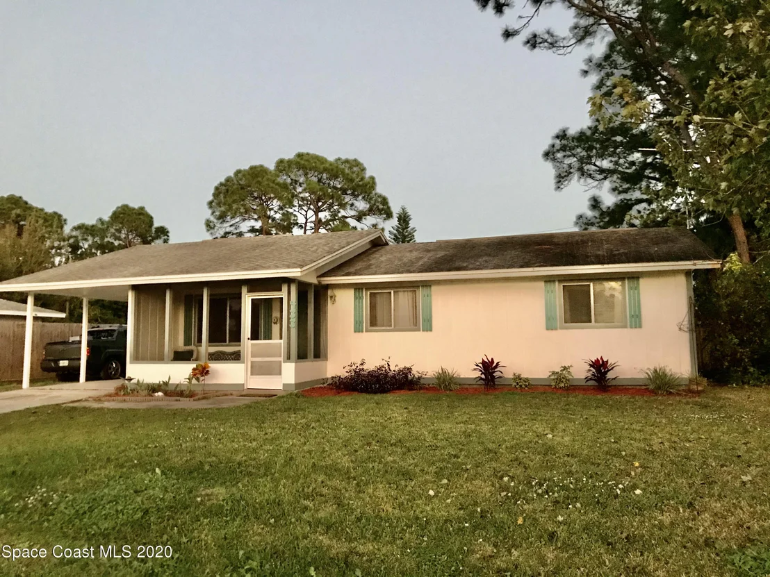 Photo of 433 Haskell Avenue SE