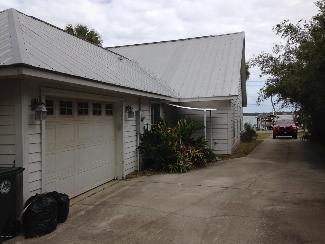Photo of 407 Rockledge Drive