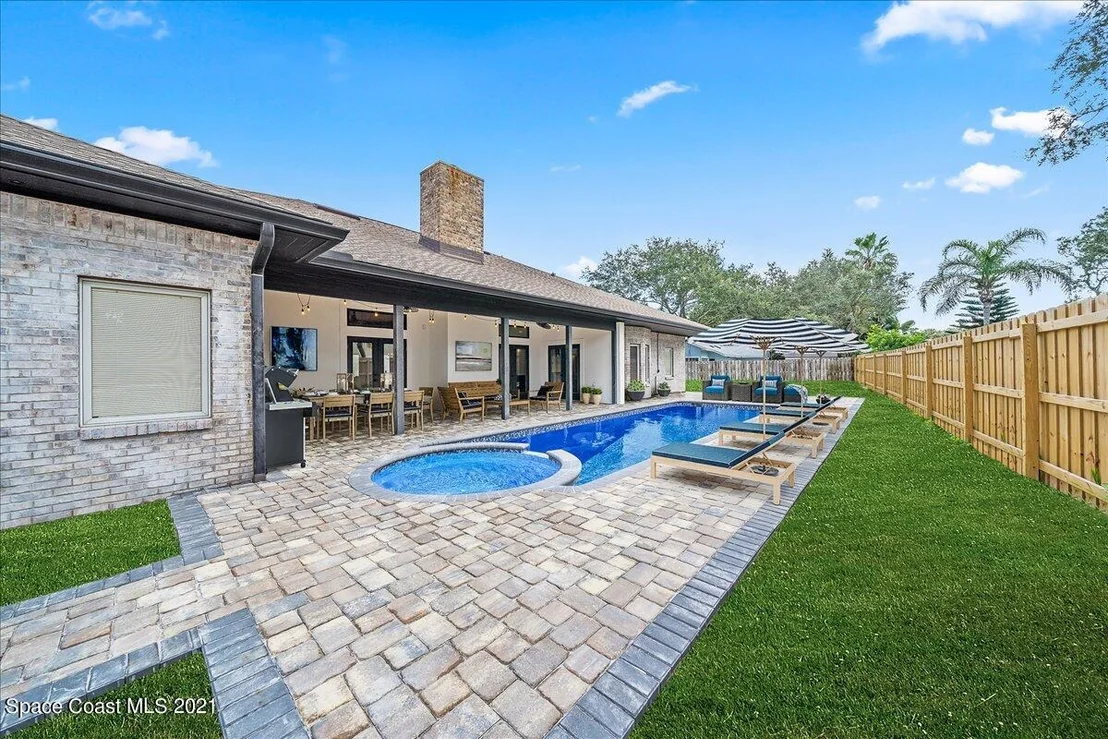 Photo of 629 Hummingbird Drive