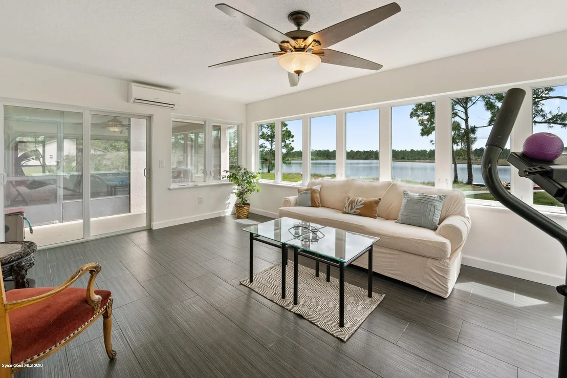 Photo of 1301 Grant Road