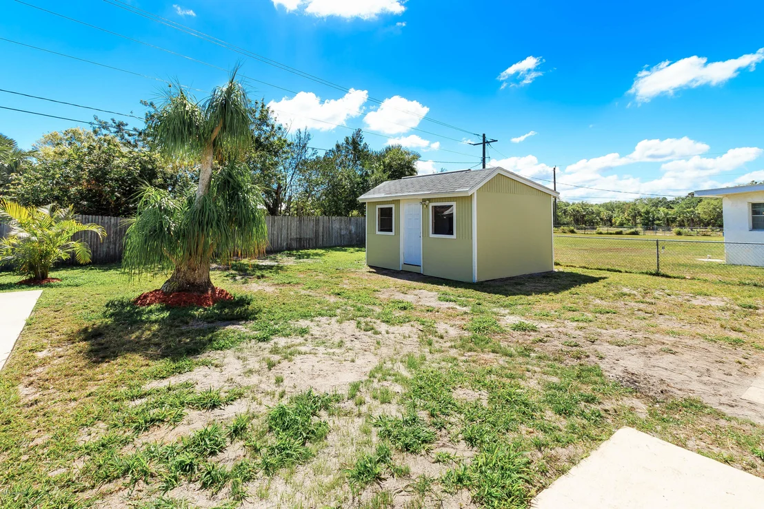 Photo of 489 Ixora Drive