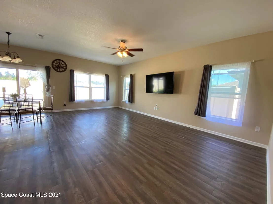 Photo of 9889 Sailor Drive