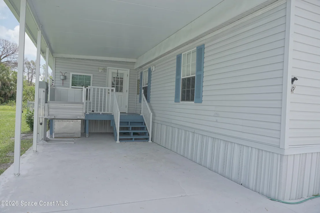Photo of 1819 Seagrape Street NE