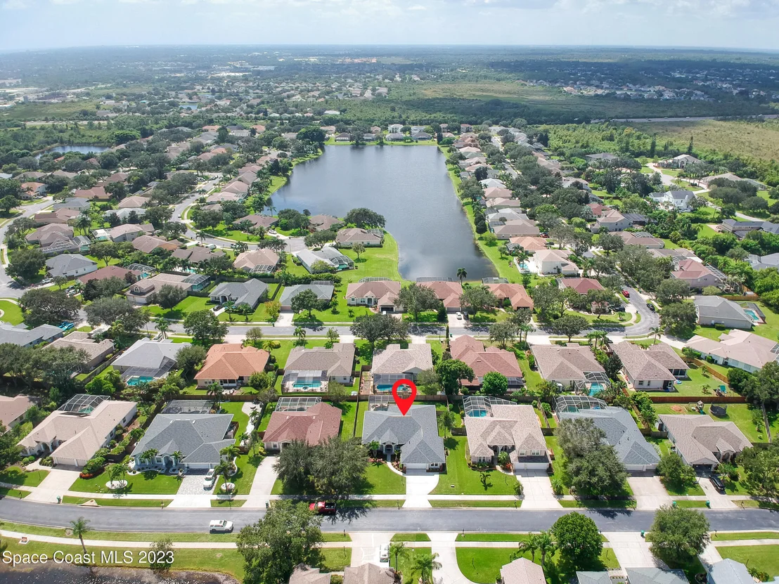 Photo of 6147 Arlington Circle