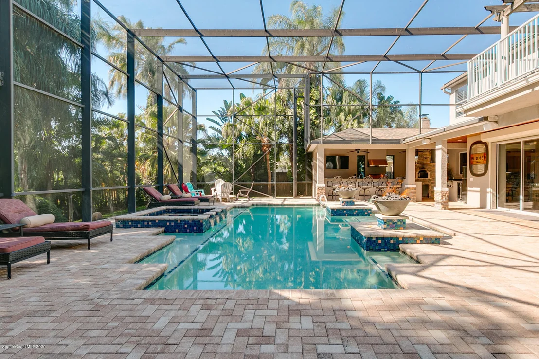 Photo of 5905 Newbury Circle