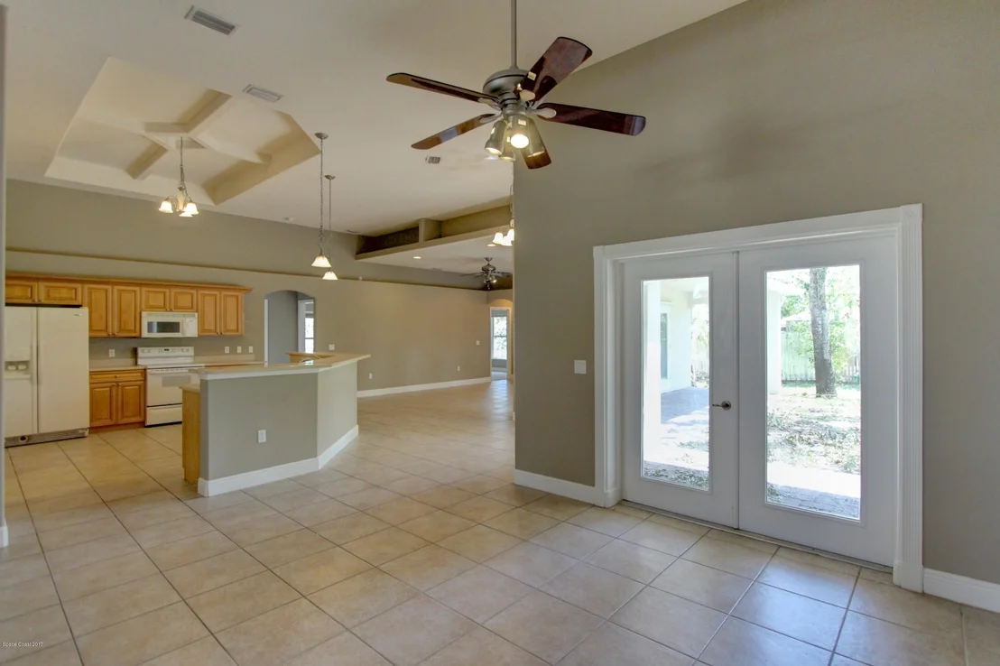 Photo of 326 Park Hill Boulevard