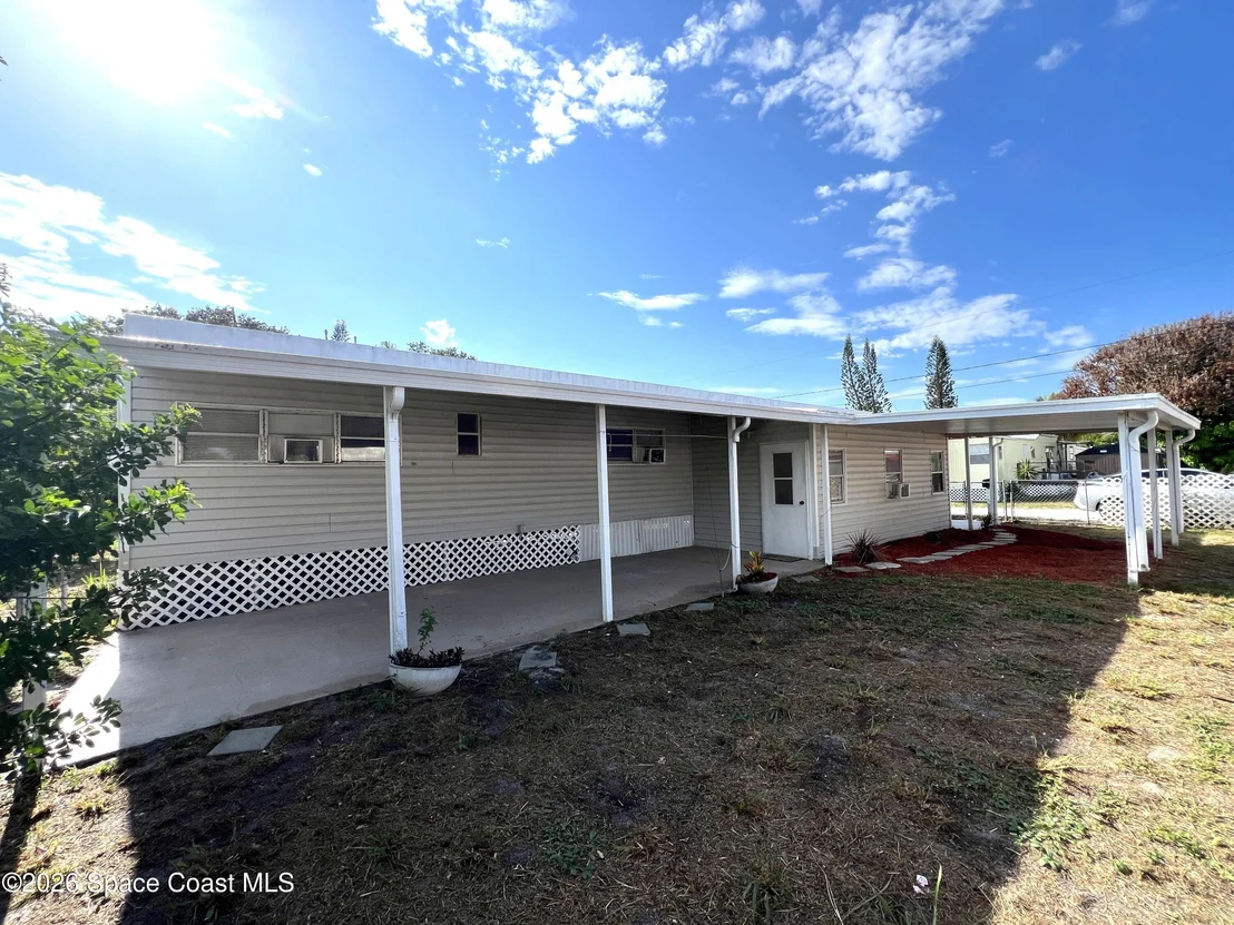 Photo of 2751 Park Lane NE