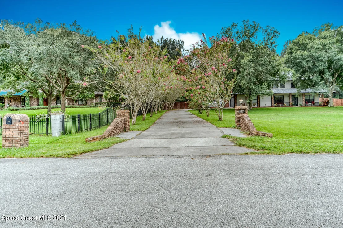 Photo of 4923 Flora Drive