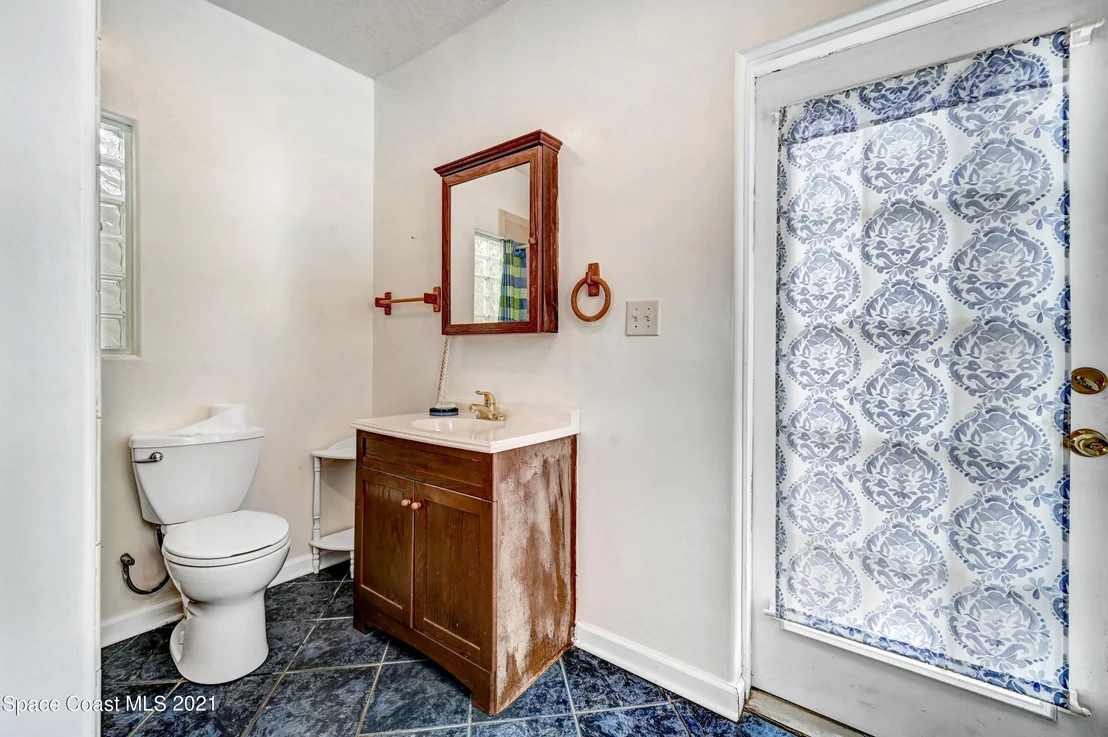 Photo of 75 Bossieux Boulevard