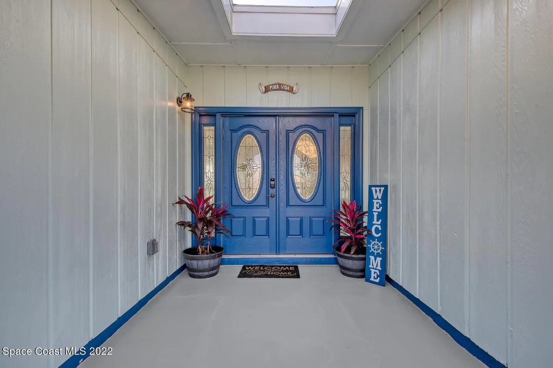 Photo of 760 Pebble Beach Avenue NE