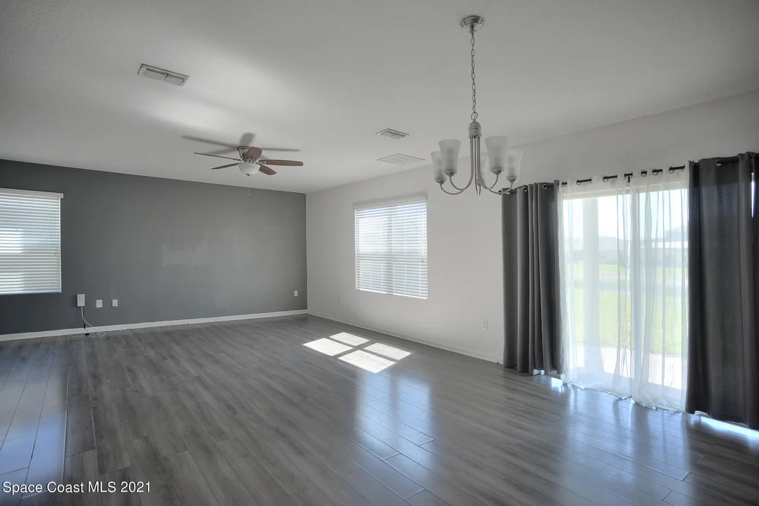 Photo of 2221 Mccormack Way