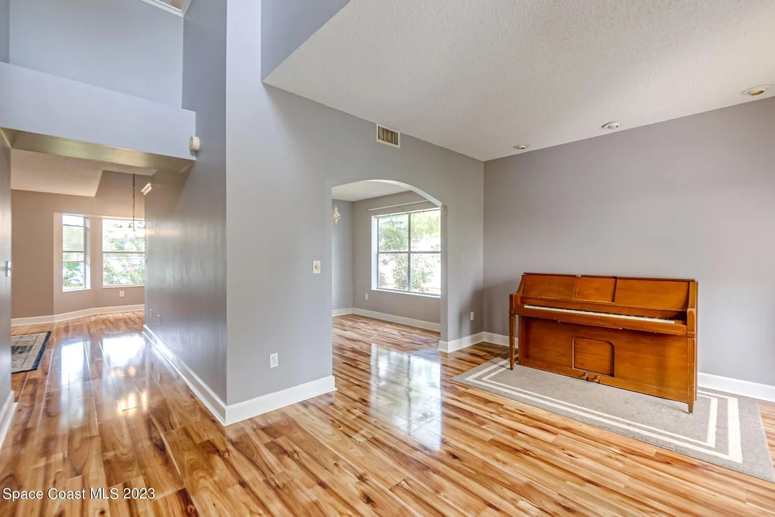 Photo of 6976 Hammock Lakes Drive