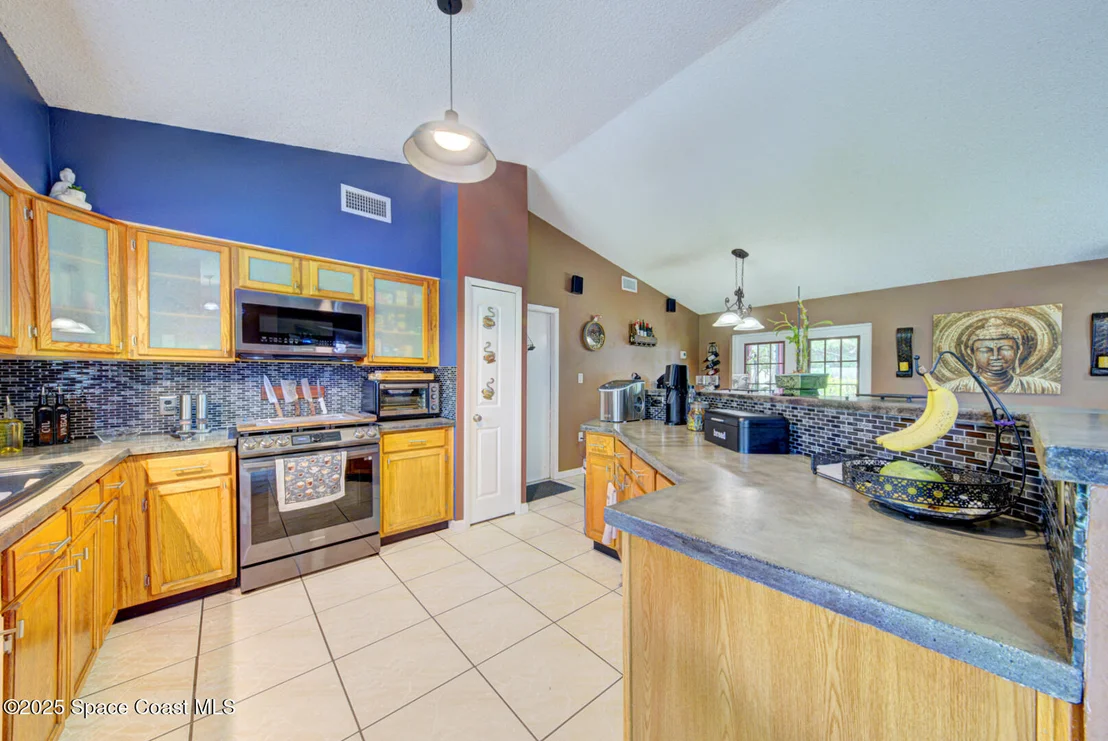 Photo of 5370 Holden Road