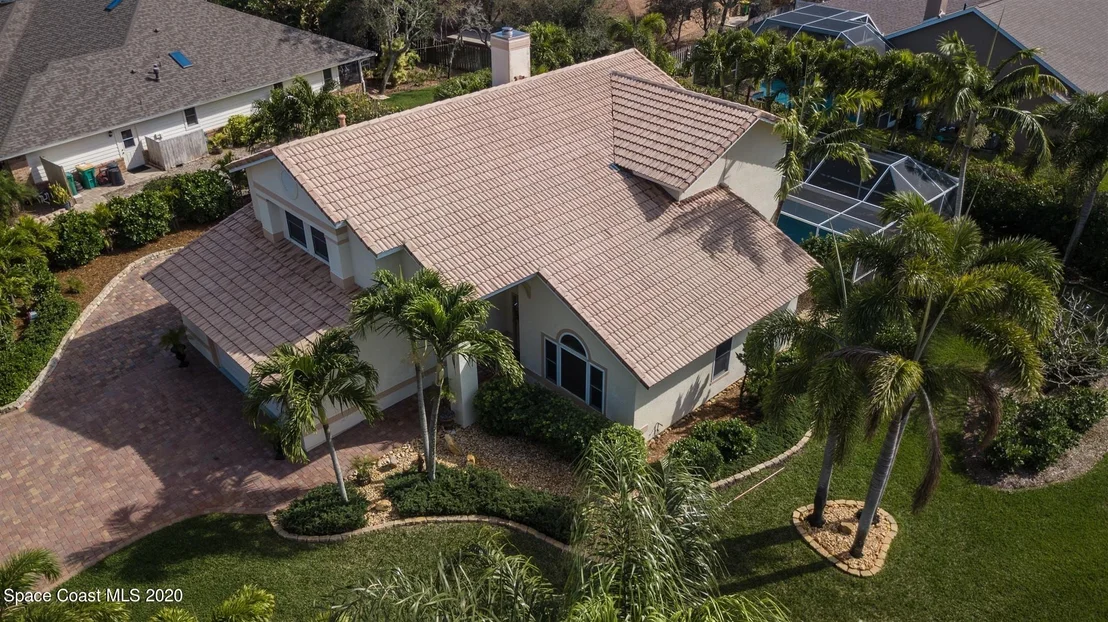 Photo of 569 Hummingbird Drive