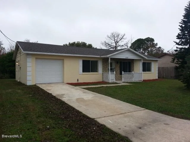 Photo of 6790 Sandhill Drive