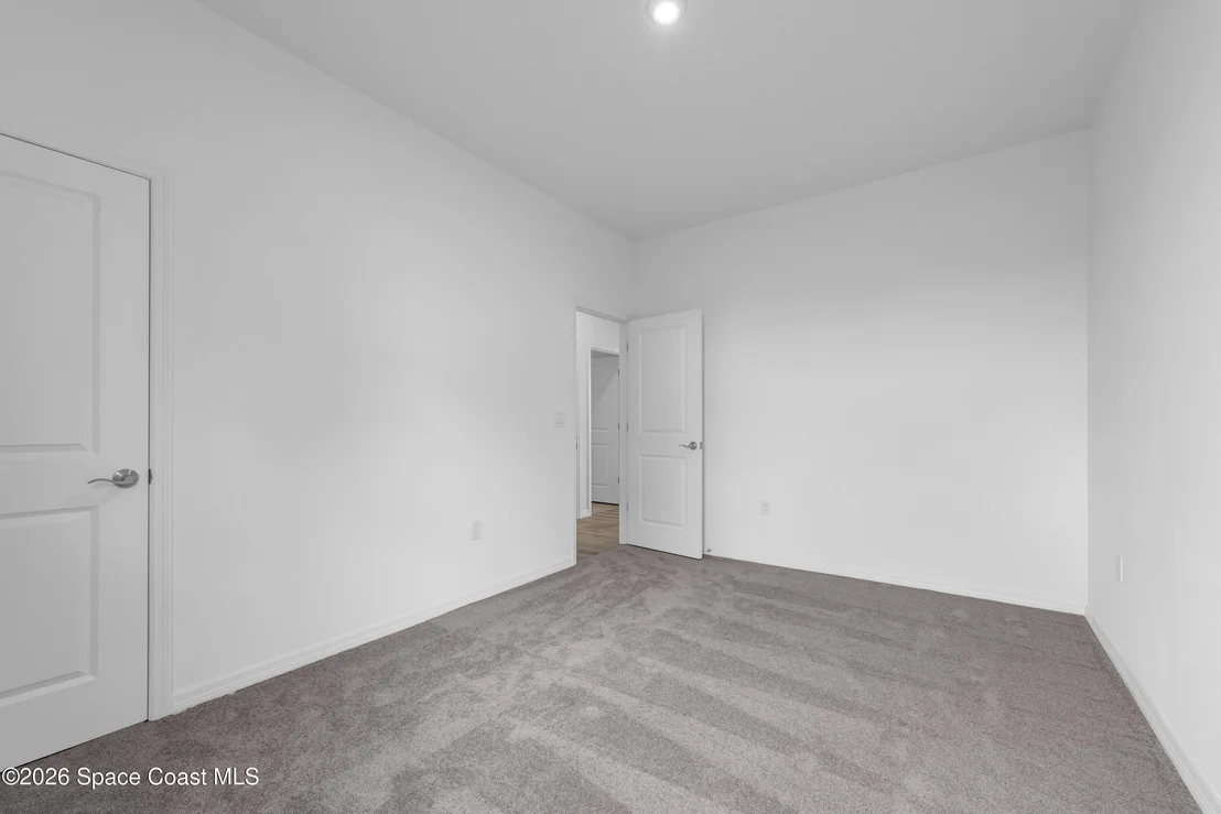 Photo of 1012 Banff Drive NE
