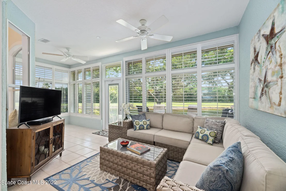 Photo of 557 Willis Way